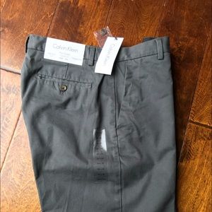 Calvin Klein - The Dylan 30x30 NWT